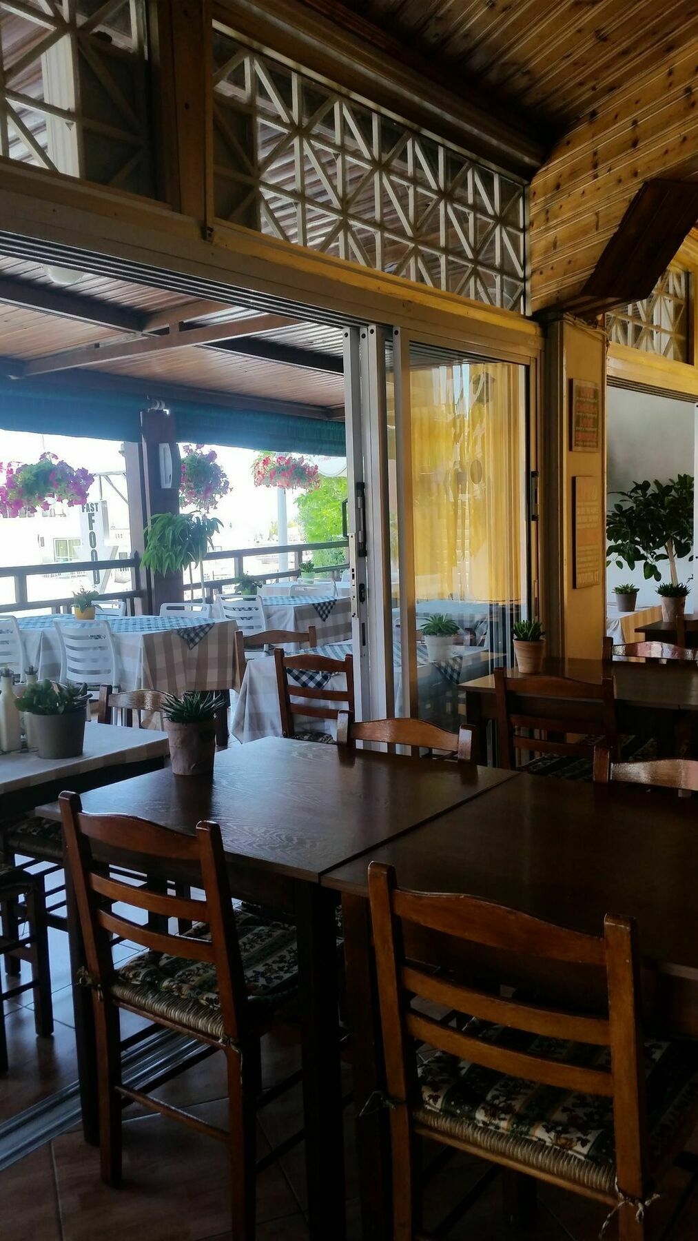 Apartament Myriama *